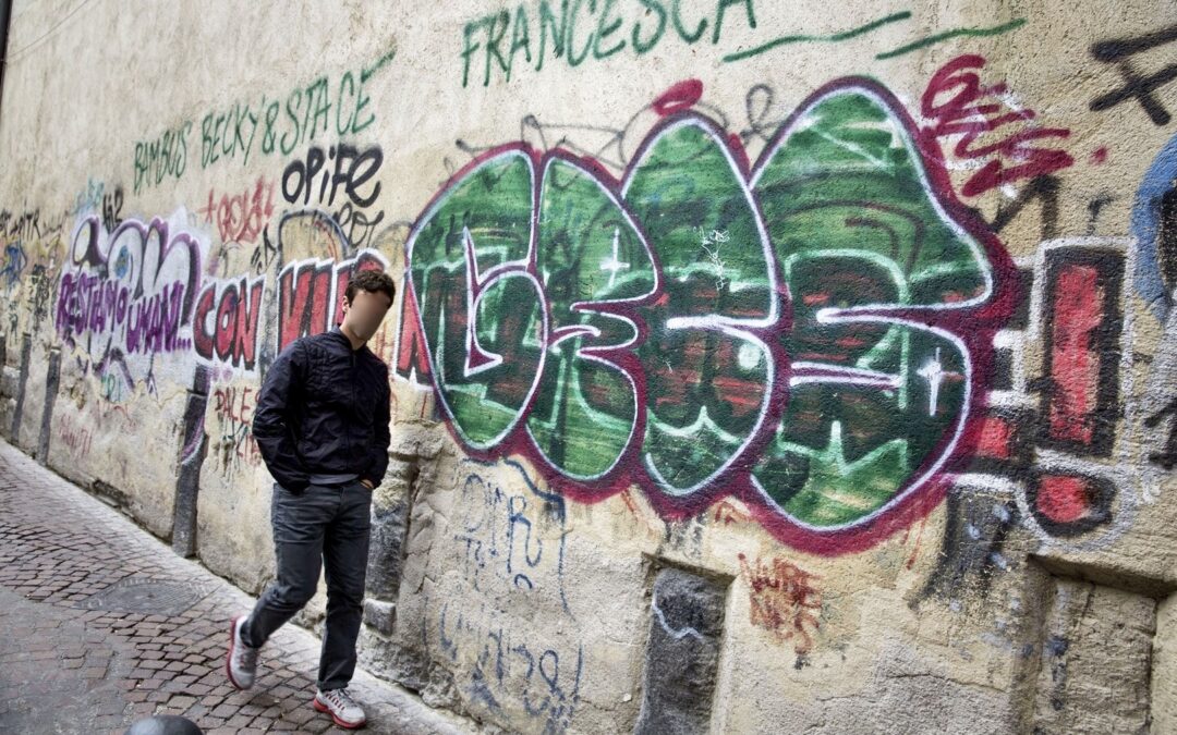 PULIZIA GRAFFITI NEL CENTRO STORICO